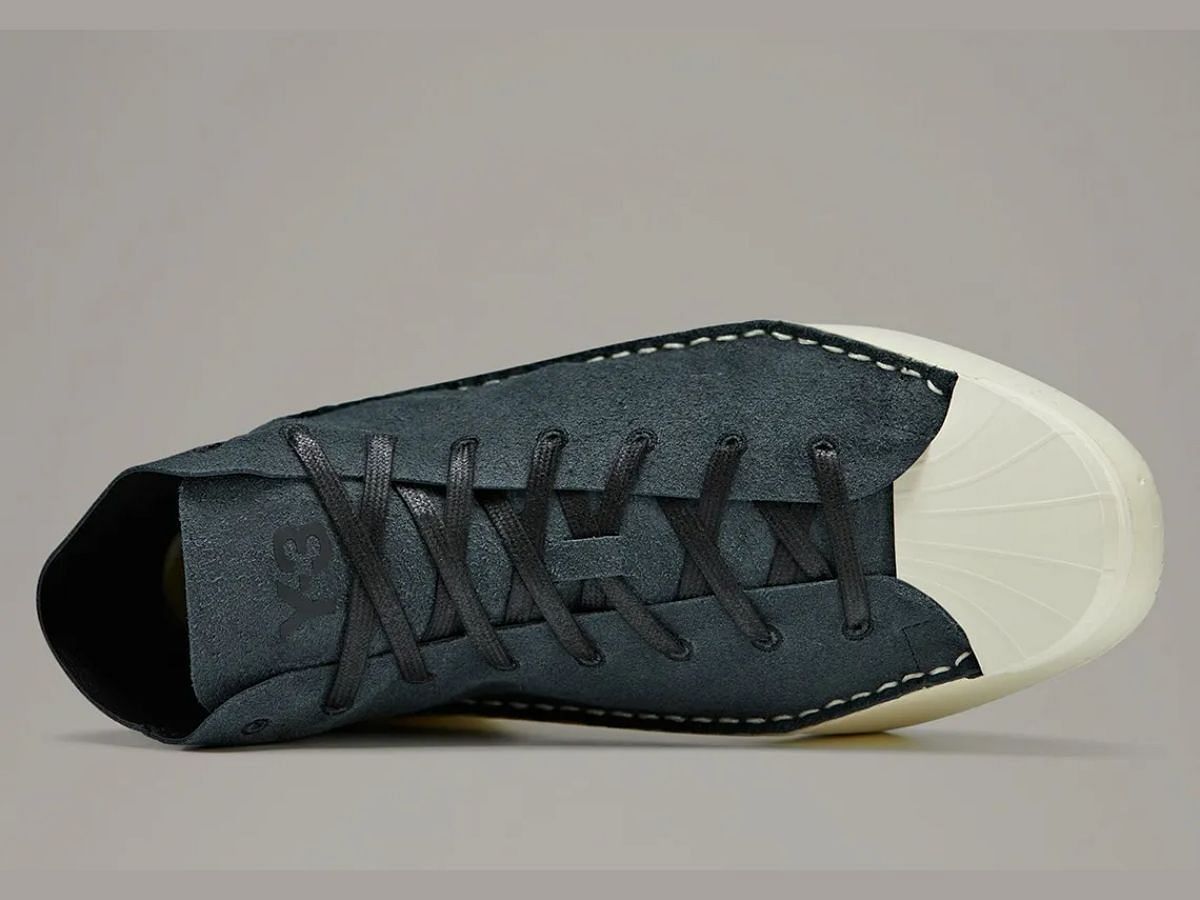 Y-3 Kyasu High "Black" (Image via SN)